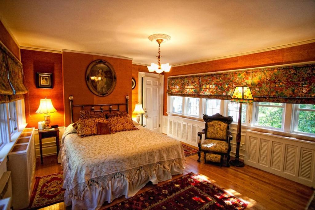 The Melange Inn Хендерсонвилл Экстерьер фото