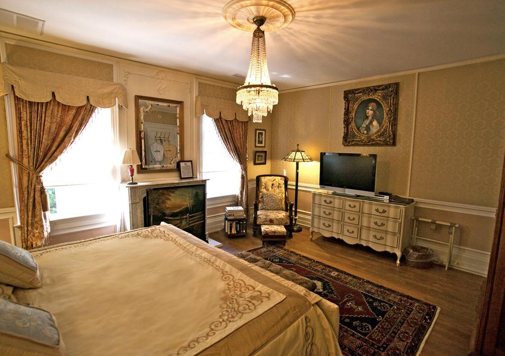The Melange Inn Хендерсонвилл Экстерьер фото